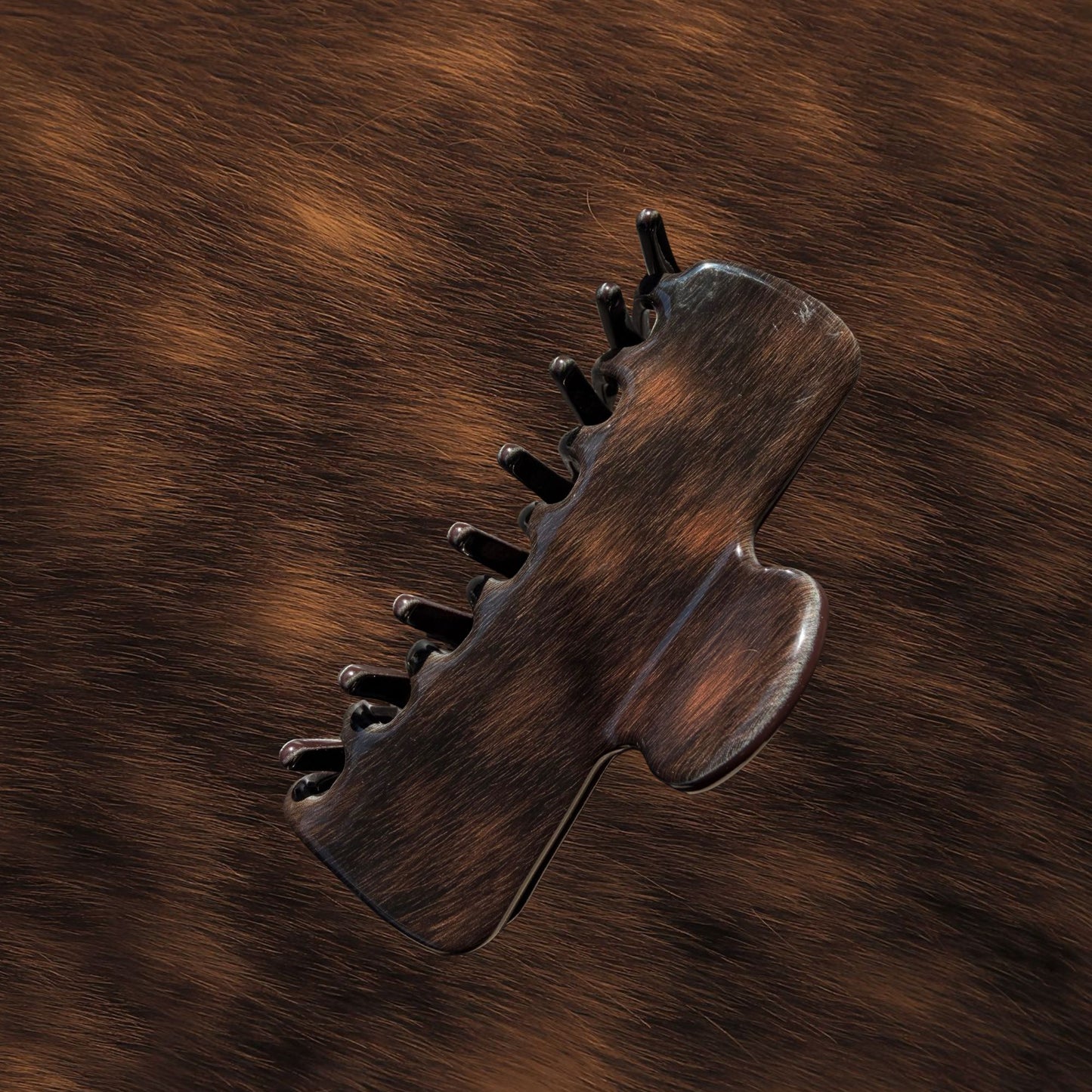 Dapple Bay Claw Clip
